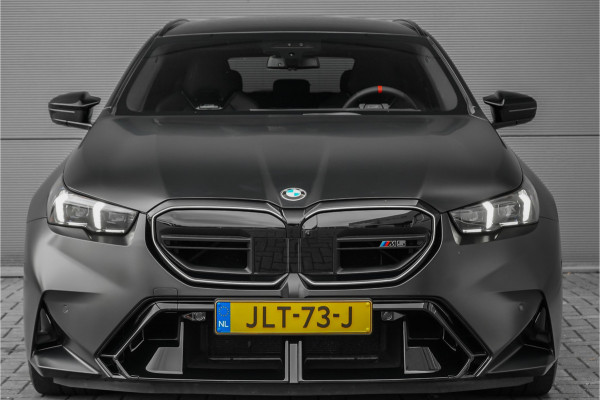 BMW 5 Serie Touring M5 CoPilot Iconic Glow B&W Frozen Black Trekhaak