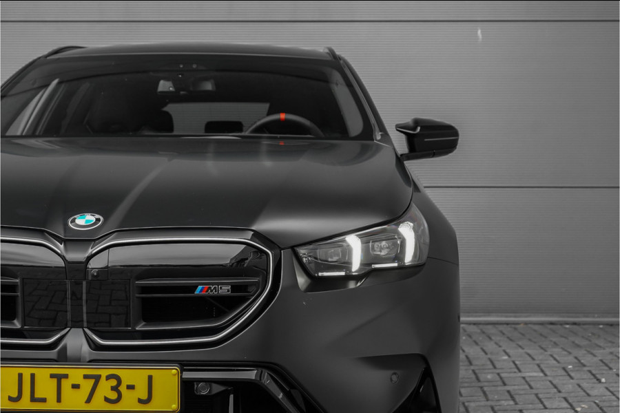 BMW 5 Serie Touring M5 CoPilot Iconic Glow B&W Frozen Black Trekhaak