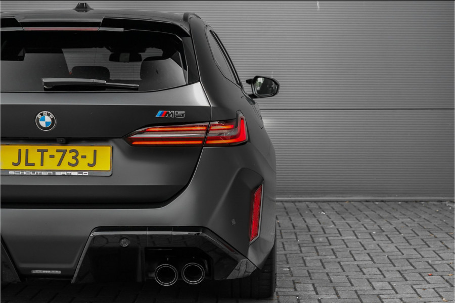 BMW 5 Serie Touring M5 CoPilot Iconic Glow B&W Frozen Black Trekhaak