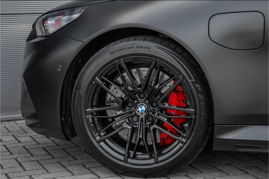 BMW 5 Serie Touring M5 CoPilot Iconic Glow B&W Frozen Black Trekhaak