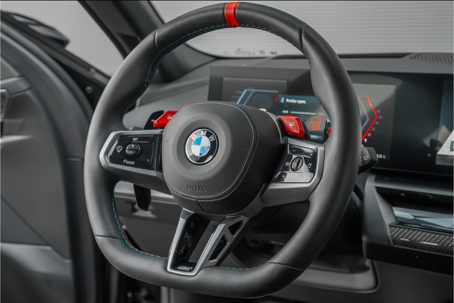 BMW 5 Serie Touring M5 CoPilot Iconic Glow B&W Frozen Black Trekhaak