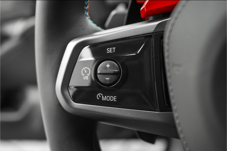 BMW 5 Serie Touring M5 CoPilot Iconic Glow B&W Frozen Black Trekhaak