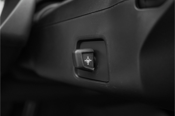 BMW 5 Serie Touring M5 CoPilot Iconic Glow B&W Frozen Black Trekhaak
