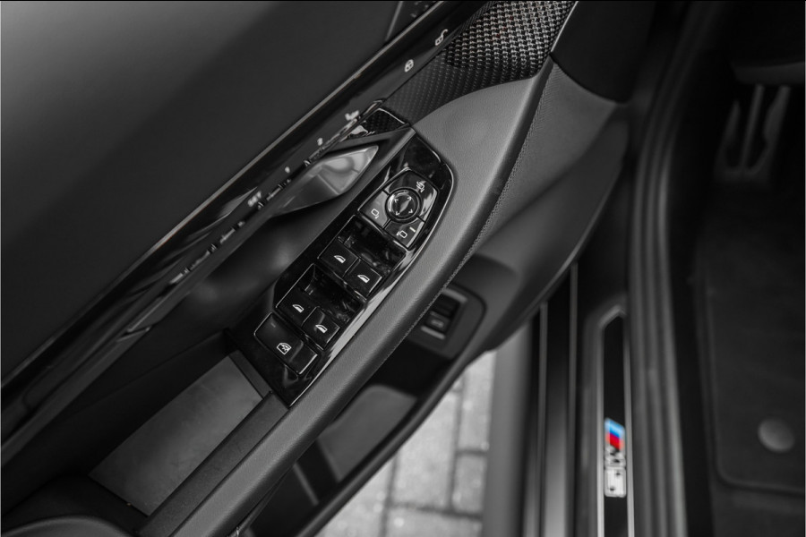 BMW 5 Serie Touring M5 CoPilot Iconic Glow B&W Frozen Black Trekhaak