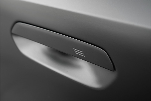 BMW 5 Serie Touring M5 CoPilot Iconic Glow B&W Frozen Black Trekhaak