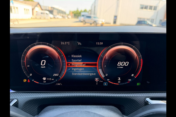 Mercedes-Benz CLA-Klasse 200 AMG|Pano|Ambient Lights|Night|Memory|Camera|Keyless|