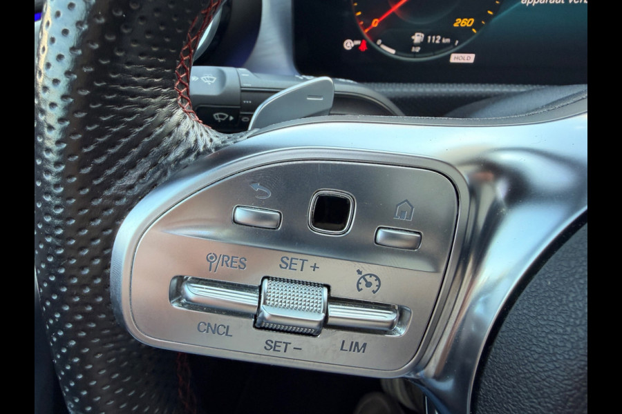 Mercedes-Benz CLA-Klasse 200 AMG|Pano|Ambient Lights|Night|Memory|Camera|Keyless|