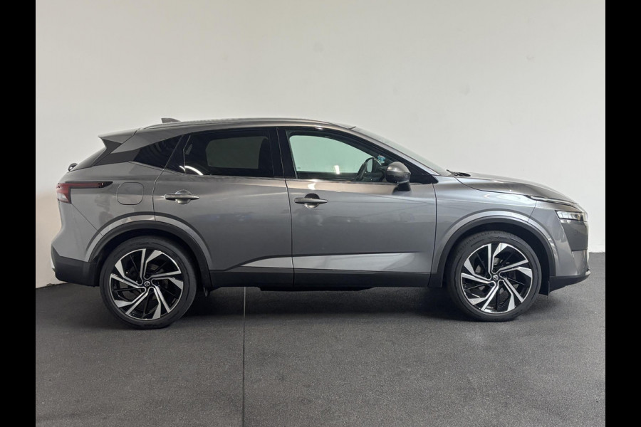 Nissan QASHQAI 1.3 MHEV DIG-T 158pk Xtronic Tekna+ Navigatie Apple Carplay/Android Auto Parkeersensoren 360 camera Adaptive cruise control Elektrisch panoramadak achterklep en bestuurderstoel Stoel-en stuurverwarming