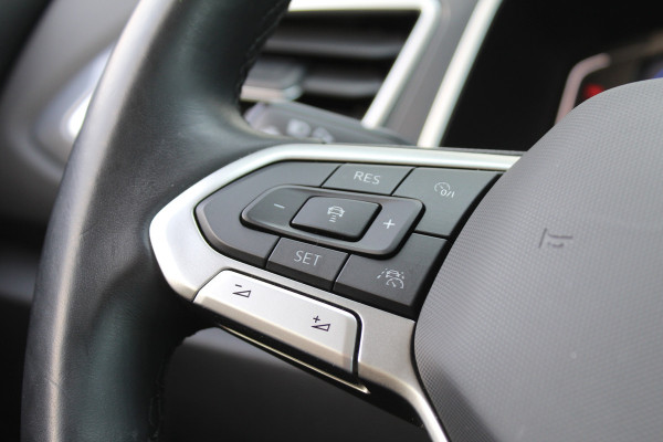 Volkswagen T-Roc 1.5 TSI 150PK Style Plus | Alcantara | IQ Light | Elektr. Achterklep | Adaptieve Cruise | Trekhaak