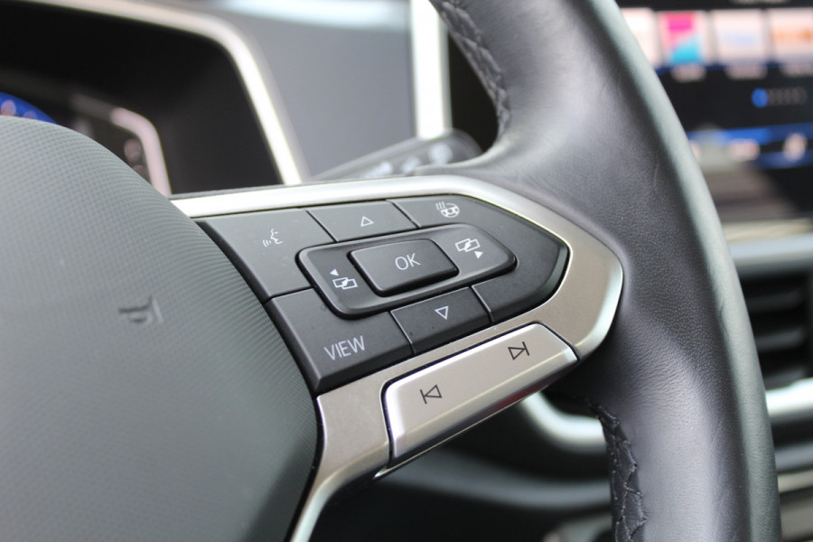 Volkswagen T-Roc 1.5 TSI 150PK Style Plus | Alcantara | IQ Light | Elektr. Achterklep | Adaptieve Cruise | Trekhaak