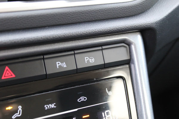 Volkswagen T-Roc 1.5 TSI 150PK Style Plus | Alcantara | IQ Light | Elektr. Achterklep | Adaptieve Cruise | Trekhaak