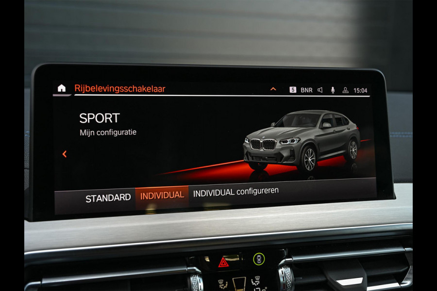 BMW X4 xDrive20i M-Sport | Performance seats | Panoramadak | Harman Kardon | Trekhaak | Leder | Ambiance interieur | NL-Auto | 1e Eigenaar |