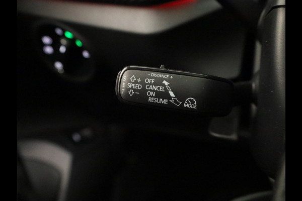 Škoda SCALA Monte Carlo 1.0 TSI 115 pk 7 versn. DSG | Travel Assist Plus| Winter Plus Pakket | Lichtmetalen Velgen 18 Inch