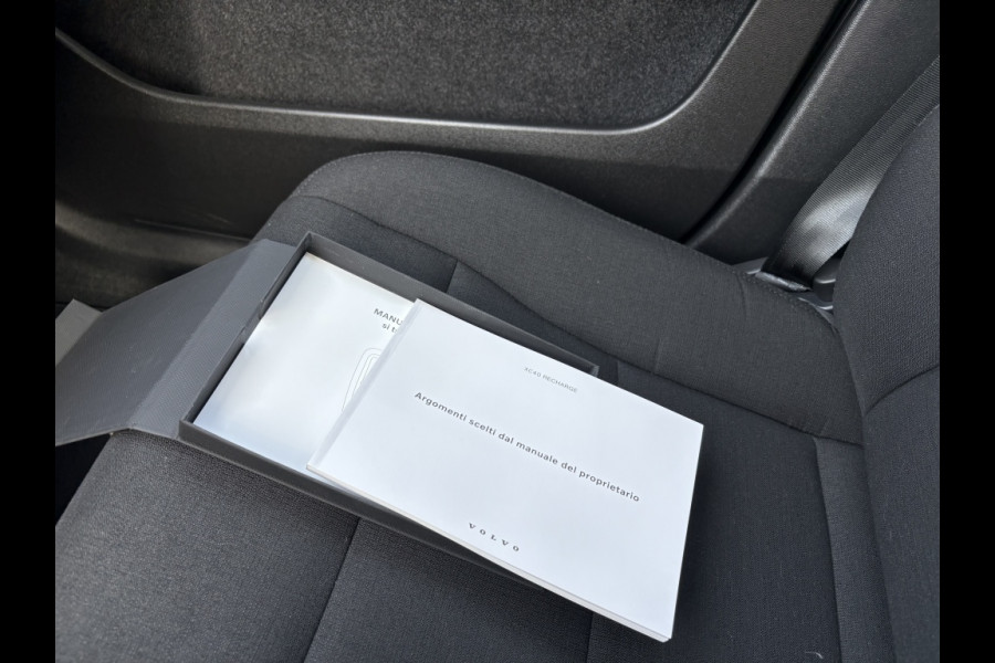 Volvo XC40 1.5 T4 Plug-in PHEV hybrid Facelift Parkeerpakket