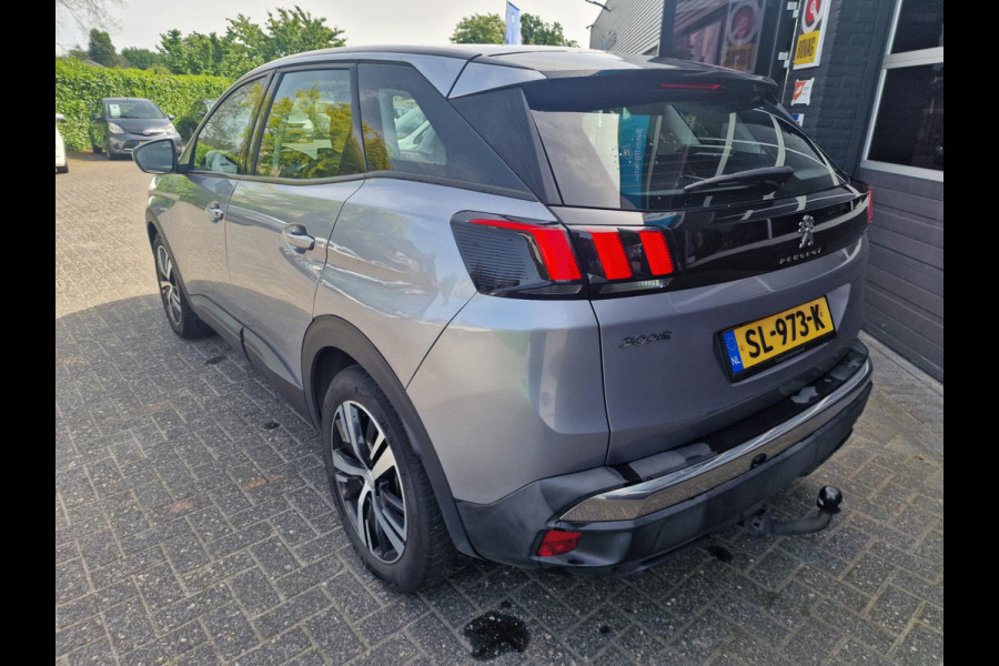 Peugeot 3008 1.2 PureTech Blue Lease Executive