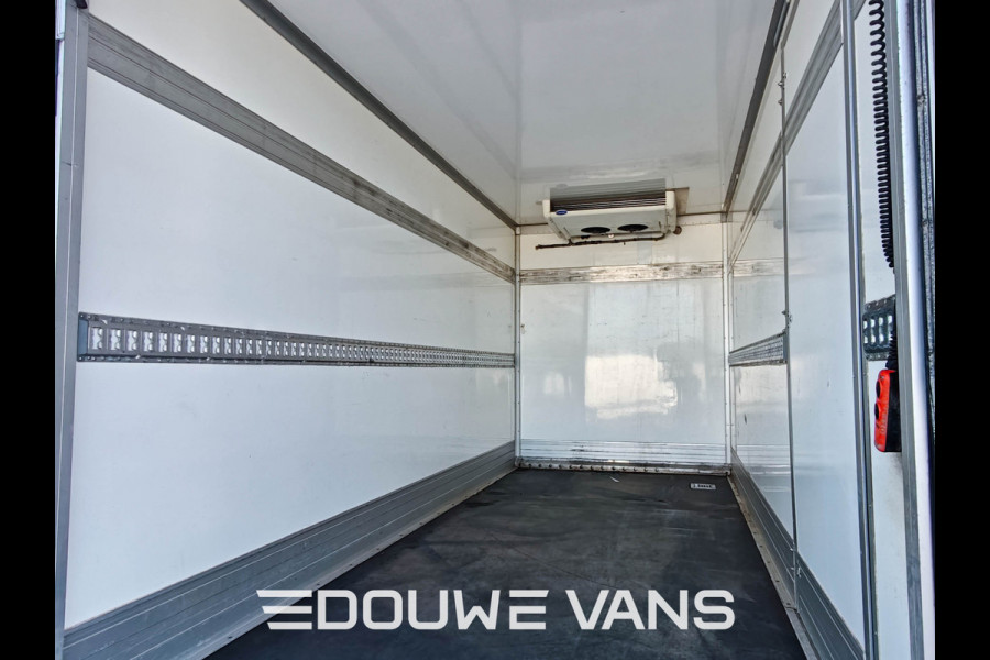Iveco Daily 2.3 Koelwagen Airco Laadklep DAB Geveerde Stoel Koelbak Zijdeur Carrier + webasto