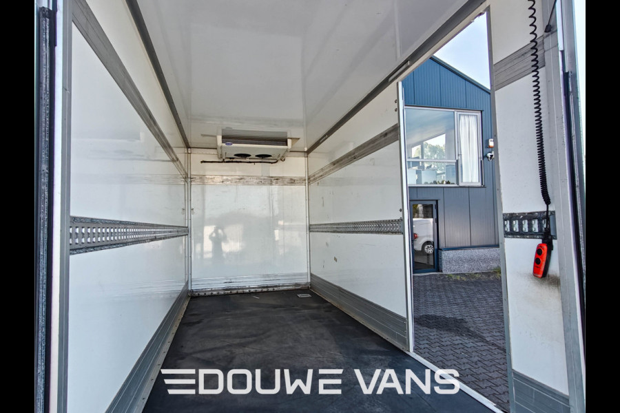 Iveco Daily 2.3 Koelwagen Airco Laadklep DAB Geveerde Stoel Koelbak Zijdeur Carrier + webasto