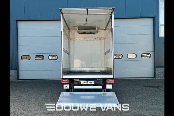 Iveco Daily 2.3 Koelwagen Airco Laadklep DAB Geveerde Stoel Koelbak Zijdeur Carrier + webasto