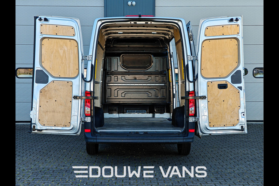 Volkswagen Crafter L2H2 Automaat Zilver Camera Stoelverw. Carplay