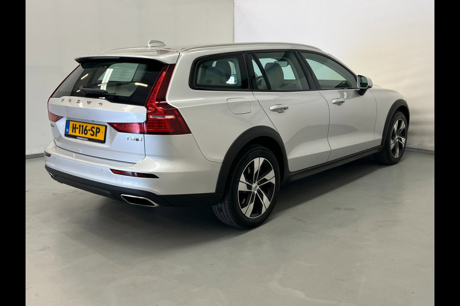 Volvo V60 Cross Country 2.0 T5 AWD Pro / BTW / Harman / CarPlay / Trekhaak