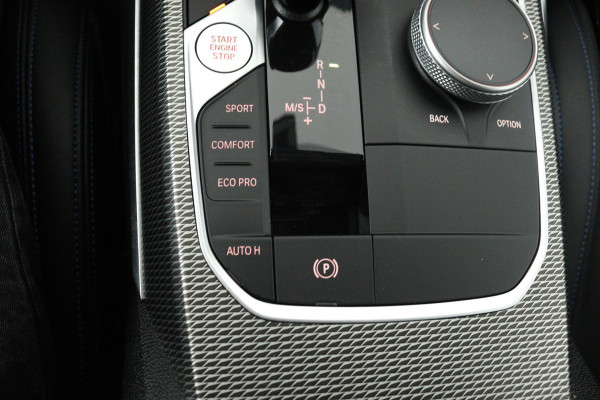 BMW 3 Serie Touring 330i High Executive M-sport(Dealer onderH, Camera, Head-up, Navi Prof,, Etc)