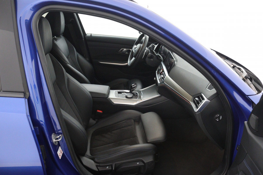 BMW 3 Serie Touring 330i High Executive M-sport(Dealer onderH, Camera, Head-up, Navi Prof,, Etc)