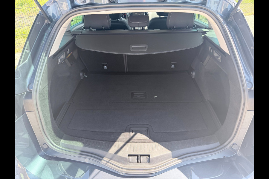 Renault Mégane Estate 1.3 TCe Limited | NAV | CarPlay| NAVI | Cruise Control |