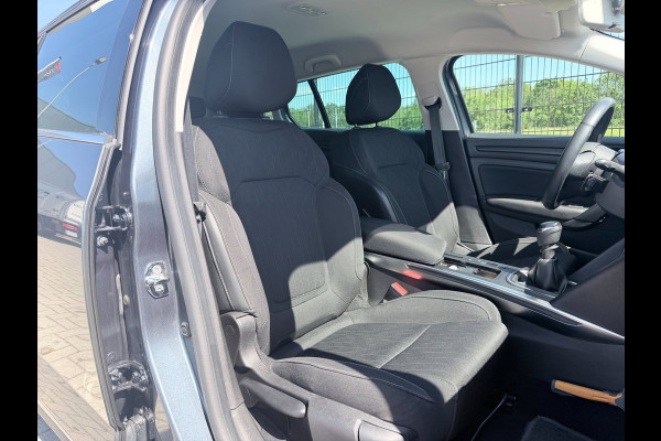 Renault Mégane Estate 1.3 TCe Limited | NAV | CarPlay| NAVI | Cruise Control |