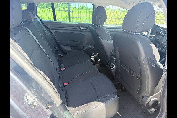 Renault Mégane Estate 1.3 TCe Limited | NAV | CarPlay| NAVI | Cruise Control |