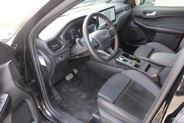Ford Kuga 2.5 PHEV ST-Line X Orig NL Auto | Panoramadak | Head up Display | 19 inch | Wegklapbare trekhaak (elektrisch bedienbaar) | Winter Pack