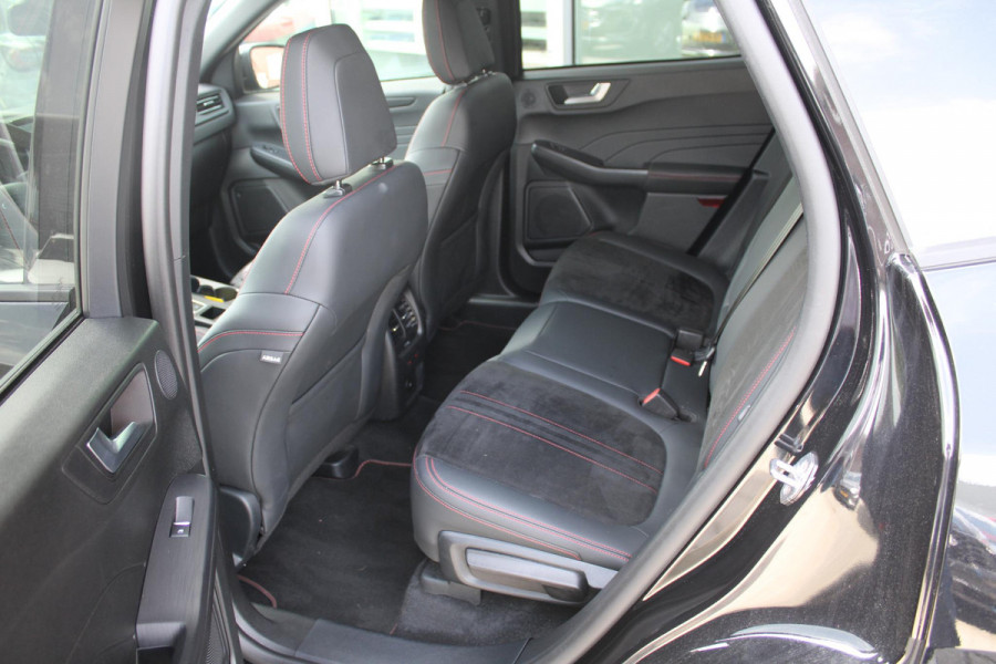 Ford Kuga 2.5 PHEV ST-Line X Orig NL Auto | Panoramadak | Head up Display | 19 inch | Wegklapbare trekhaak (elektrisch bedienbaar) | Winter Pack