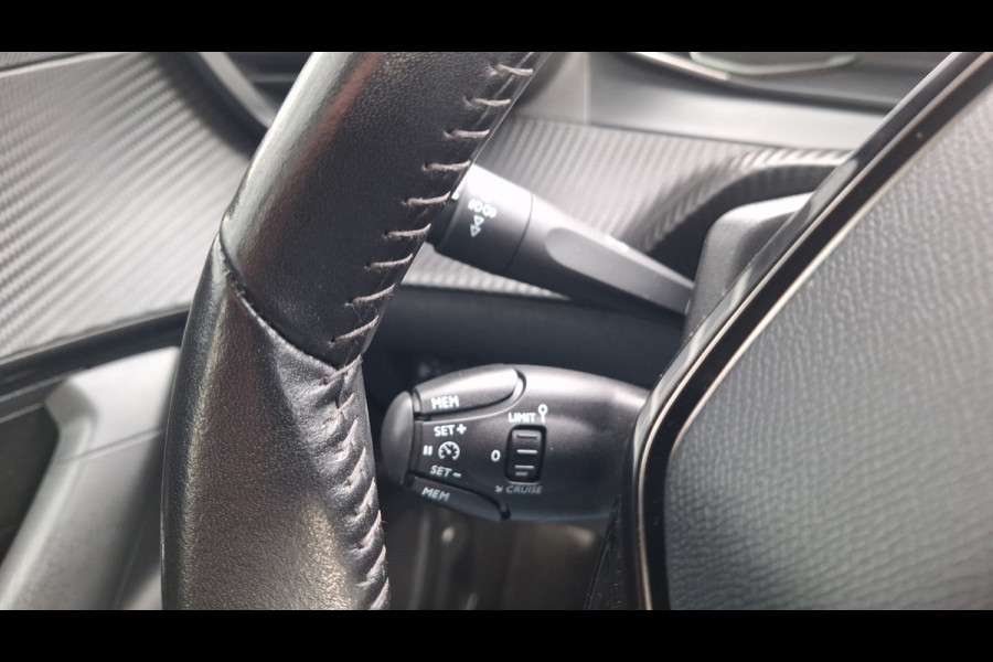 Peugeot 2008 1.2 PureTech Active /Wit Metalic/Navigatie/Pdc A/Cruise/