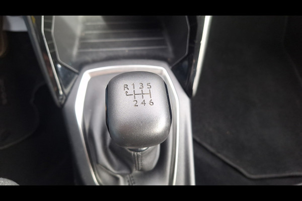 Peugeot 2008 1.2 PureTech Active /Wit Metalic/Navigatie/Pdc A/Cruise/