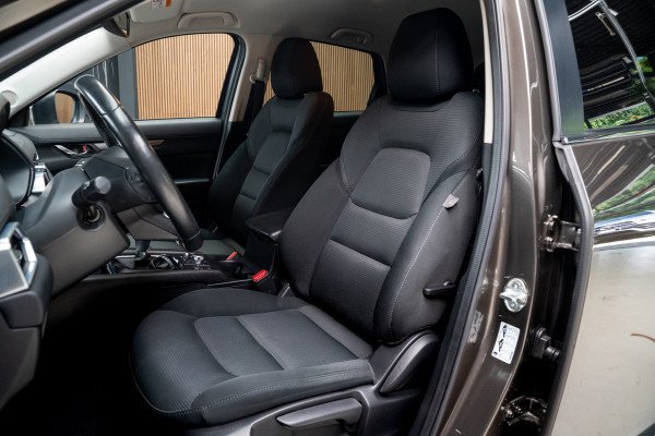 Mazda CX-5 2.0 SkyActiv-G 165 HUD Navi Camera PDC Stuurverw. Stoelverwarming Climate C. Cruise C. Afneembaar trekhaak LM velgen