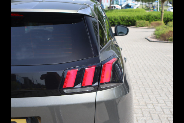 Peugeot 3008 1.2 PureTech Blue Lease Premium Airco / Navi / Trekh / Elekramen / All-season banden / Export