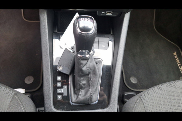 Škoda Octavia 1.5 TSI Sty Bus Automaat/Navigatie/Led/Cruise/Pdc V/A/Enz