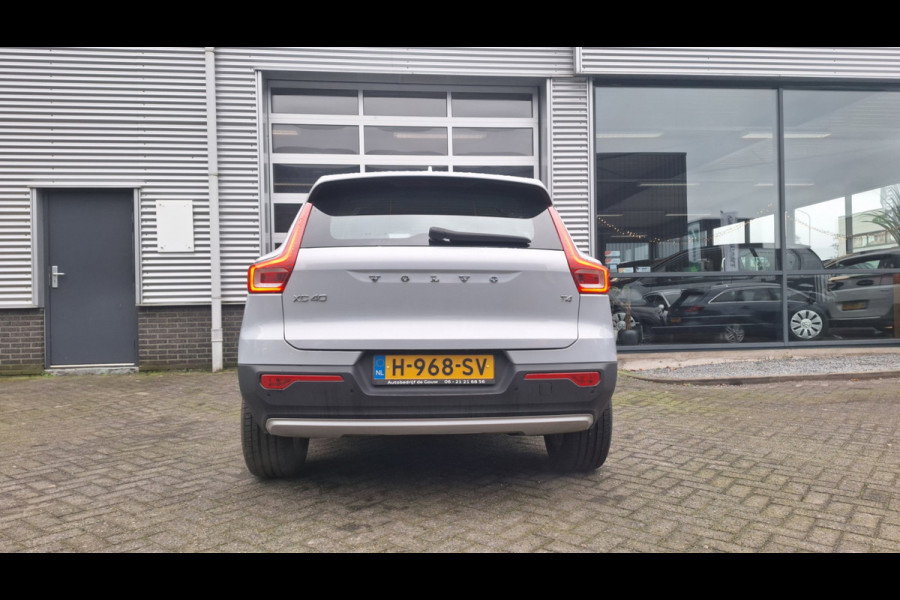 Volvo XC40 2.0 T4 R-Design 2.0, Automaat, Leer, Navi, Harman Kardon, BOMVOL