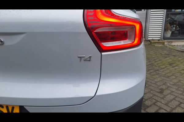 Volvo XC40 2.0 T4 R-Design 2.0, Automaat, Leer, Navi, Harman Kardon, BOMVOL