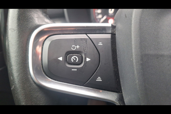 Volvo XC40 2.0 T4 R-Design 2.0, Automaat, Leer, Navi, Harman Kardon, BOMVOL