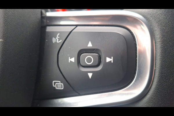 Volvo XC40 2.0 T4 R-Design 2.0, Automaat, Leer, Navi, Harman Kardon, BOMVOL