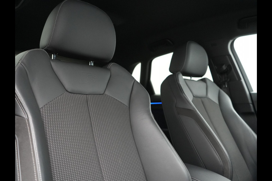 Audi Q3 45 TFSI e 2x S Line PHEV 245pk Dealer O.H. | Trekhaak Afn. | Adaptive Cruise | 360 Camera | Matrix LED | Sportstoelen Memory & Verwarmd | Keyless | Blis | Apple Carplay | Sfeerverlichting | 20"L.M | Navigatie | DAB | Plug In Hybrid |