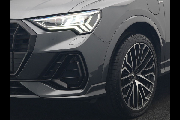 Audi Q3 45 TFSI e 2x S Line PHEV 245pk Dealer O.H. | Trekhaak Afn. | Adaptive Cruise | 360 Camera | Matrix LED | Sportstoelen Memory & Verwarmd | Keyless | Blis | Apple Carplay | Sfeerverlichting | 20"L.M | Navigatie | DAB | Plug In Hybrid |