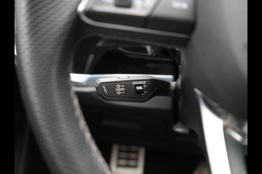 Audi Q3 45 TFSI e 2x S Line PHEV 245pk Dealer O.H. | Trekhaak Afn. | Adaptive Cruise | 360 Camera | Matrix LED | Sportstoelen Memory & Verwarmd | Keyless | Blis | Apple Carplay | Sfeerverlichting | 20"L.M | Navigatie | DAB | Plug In Hybrid |
