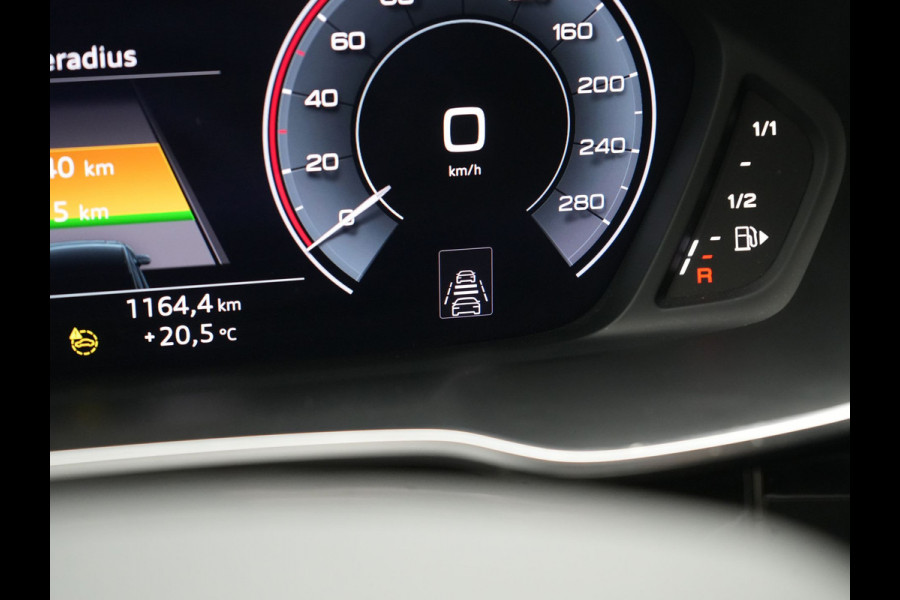 Audi Q3 45 TFSI e 2x S Line PHEV 245pk Dealer O.H. | Trekhaak Afn. | Adaptive Cruise | 360 Camera | Matrix LED | Sportstoelen Memory & Verwarmd | Keyless | Blis | Apple Carplay | Sfeerverlichting | 20"L.M | Navigatie | DAB | Plug In Hybrid |