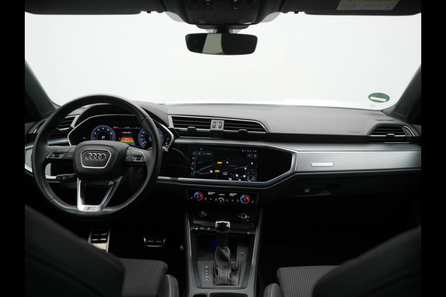Audi Q3 45 TFSI e 2x S Line PHEV 245pk Dealer O.H. | Trekhaak Afn. | Adaptive Cruise | 360 Camera | Matrix LED | Sportstoelen Memory & Verwarmd | Keyless | Blis | Apple Carplay | Sfeerverlichting | 20"L.M | Navigatie | DAB | Plug In Hybrid |