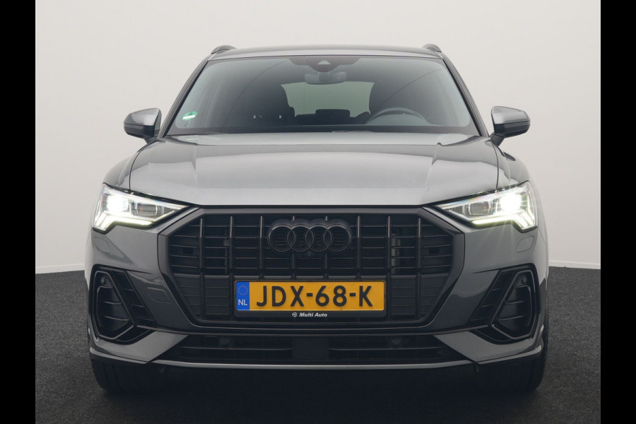 Audi Q3 45 TFSI e 2x S Line PHEV 245pk Dealer O.H. | Trekhaak Afn. | Adaptive Cruise | 360 Camera | Matrix LED | Sportstoelen Memory & Verwarmd | Keyless | Blis | Apple Carplay | Sfeerverlichting | 20"L.M | Navigatie | DAB | Plug In Hybrid |