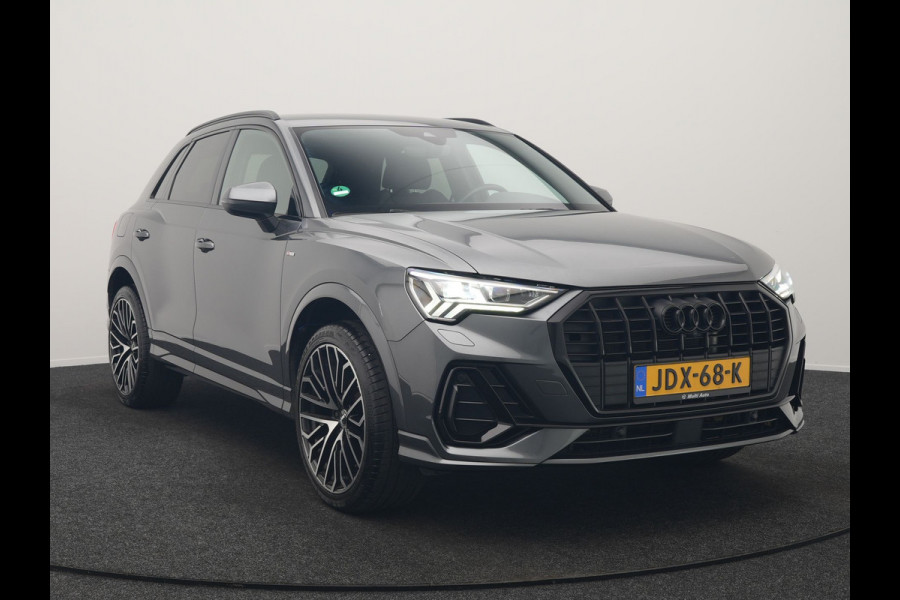 Audi Q3 45 TFSI e 2x S Line PHEV 245pk Dealer O.H. | Trekhaak Afn. | Adaptive Cruise | 360 Camera | Matrix LED | Sportstoelen Memory & Verwarmd | Keyless | Blis | Apple Carplay | Sfeerverlichting | 20"L.M | Navigatie | DAB | Plug In Hybrid |