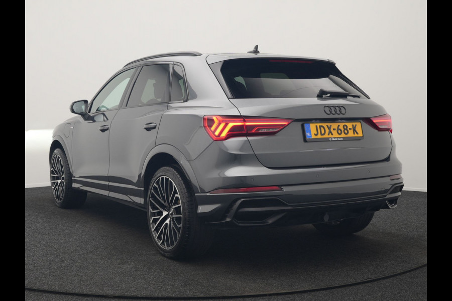 Audi Q3 45 TFSI e 2x S Line PHEV 245pk Dealer O.H. | Trekhaak Afn. | Adaptive Cruise | 360 Camera | Matrix LED | Sportstoelen Memory & Verwarmd | Keyless | Blis | Apple Carplay | Sfeerverlichting | 20"L.M | Navigatie | DAB | Plug In Hybrid |