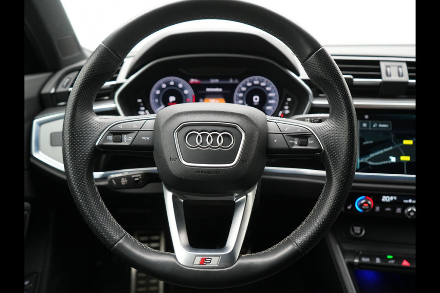 Audi Q3 45 TFSI e 2x S Line PHEV 245pk Dealer O.H. | Trekhaak Afn. | Adaptive Cruise | 360 Camera | Matrix LED | Sportstoelen Memory & Verwarmd | Keyless | Blis | Apple Carplay | Sfeerverlichting | 20"L.M | Navigatie | DAB | Plug In Hybrid |