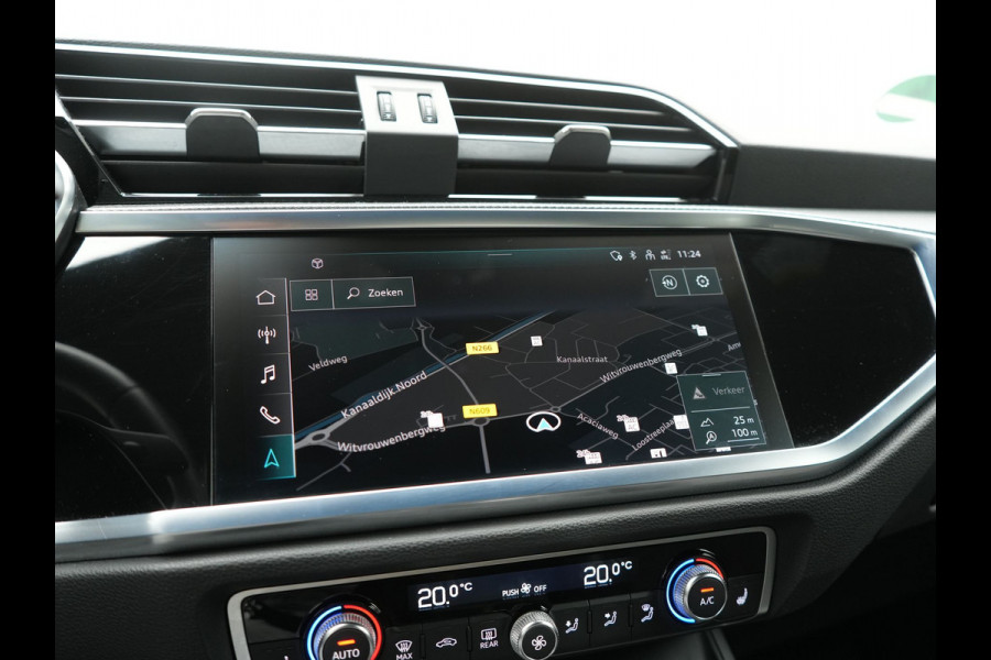 Audi Q3 45 TFSI e 2x S Line PHEV 245pk Dealer O.H. | Trekhaak Afn. | Adaptive Cruise | 360 Camera | Matrix LED | Sportstoelen Memory & Verwarmd | Keyless | Blis | Apple Carplay | Sfeerverlichting | 20"L.M | Navigatie | DAB | Plug In Hybrid |